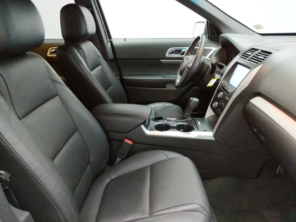 2015 Ford Explorer - Passenger Front Seat