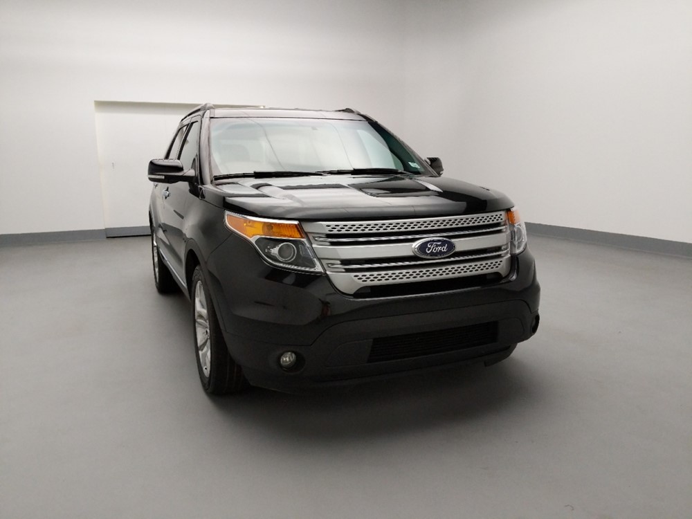 2015 Ford Explorer - Passenger Front Hood
