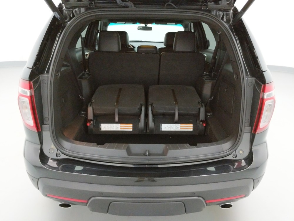 2015 Ford Explorer - Trunk