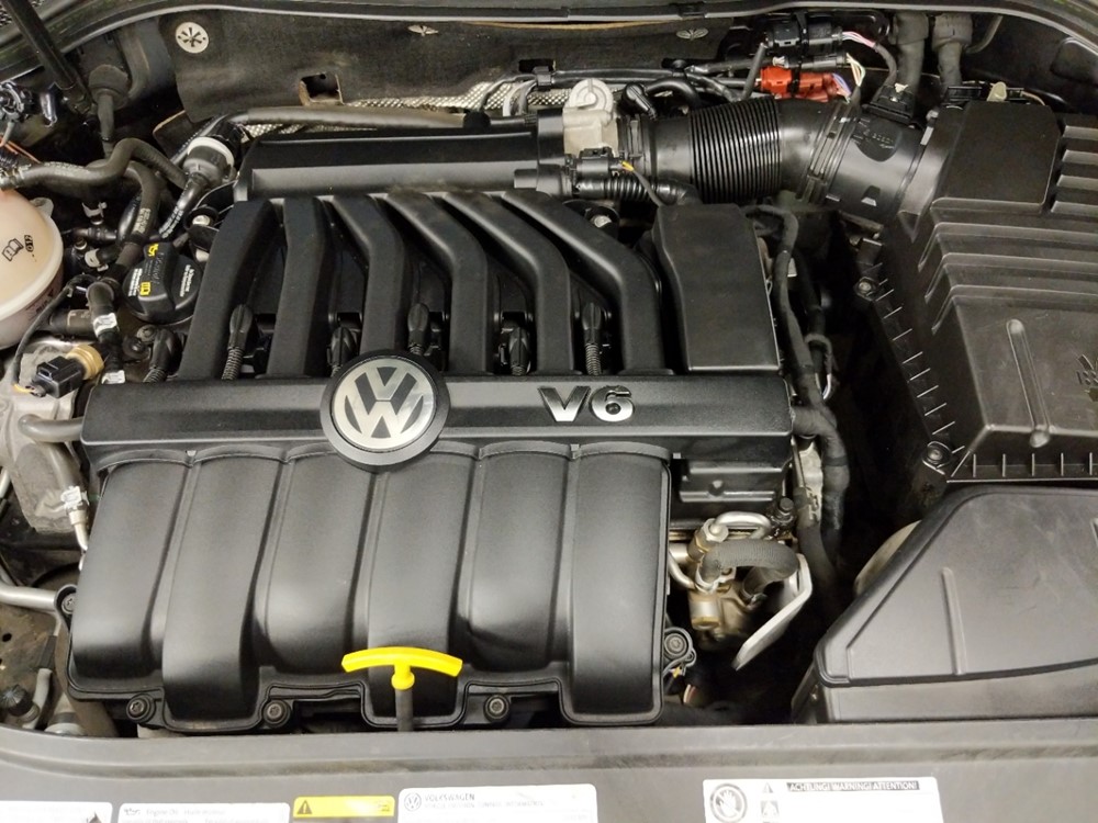 2014 Volkswagen CC - Engine