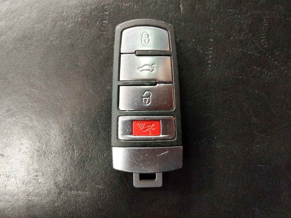 2014 Volkswagen CC - Keys