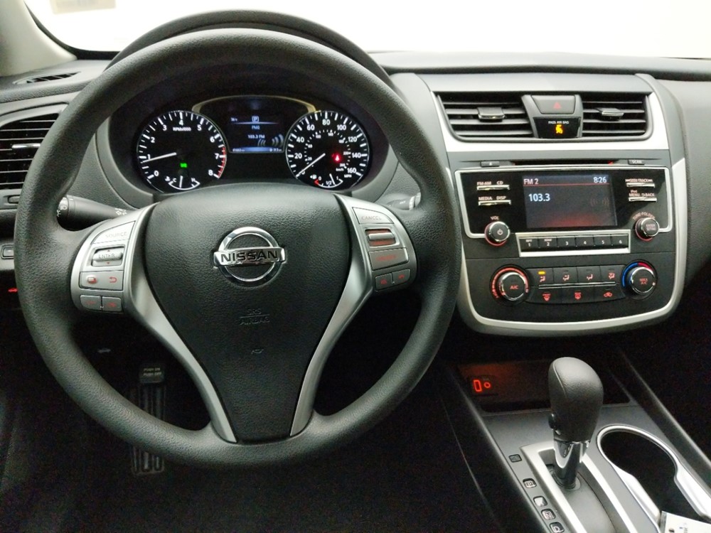 2017 Nissan Altima - Driver Dash