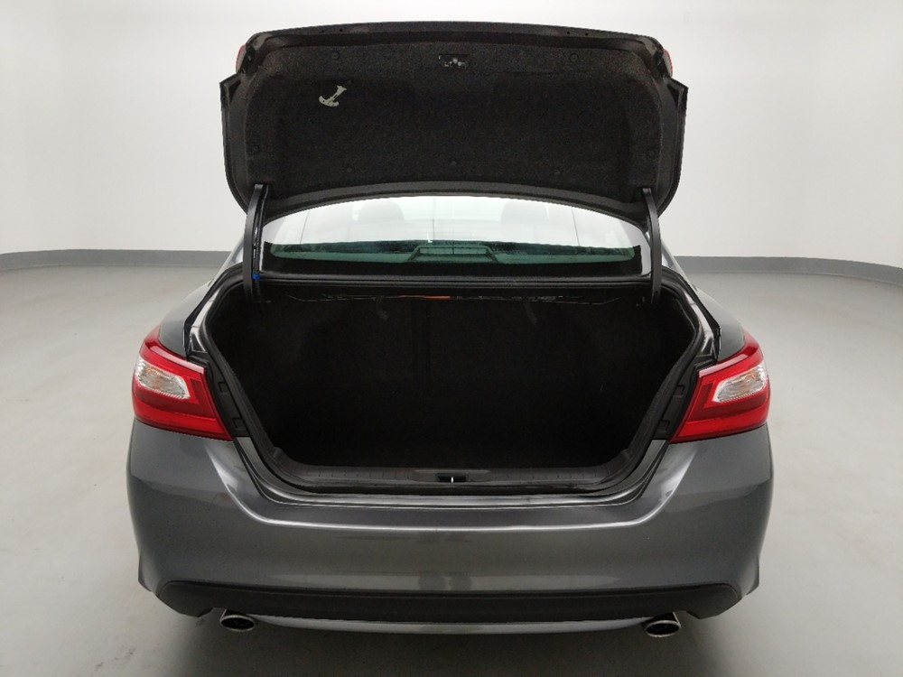 2017 Nissan Altima - Trunk