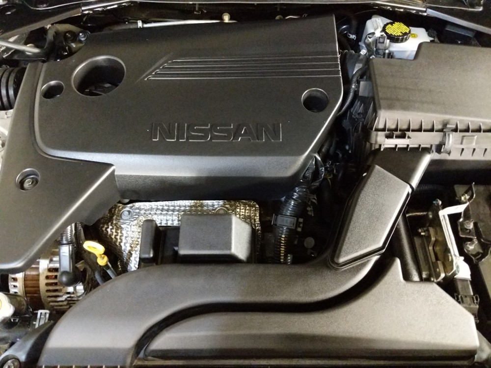 2017 Nissan Altima - Engine