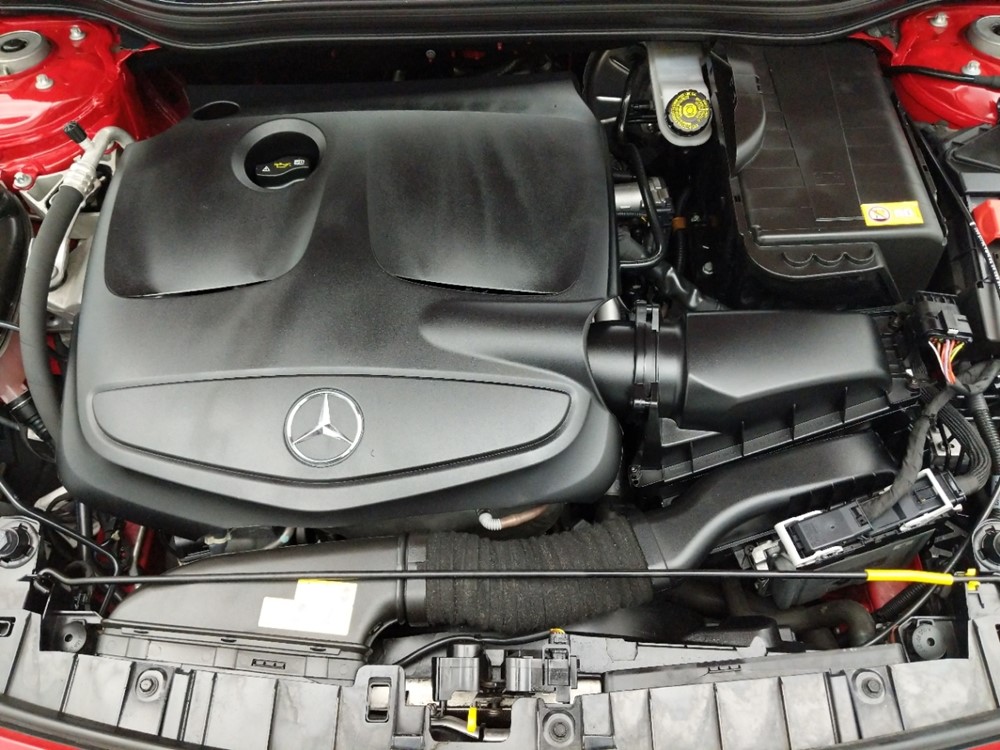 2015 Mercedes-Benz GLA250 - Engine