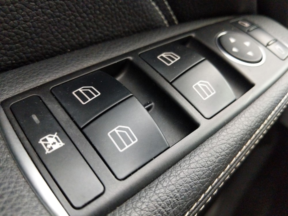 2015 Mercedes-Benz GLA250 - Driver Power Windows/Lock Control