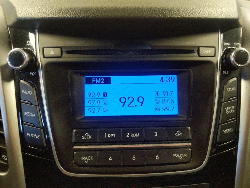 2017 Hyundai Elantra - Stereo Package