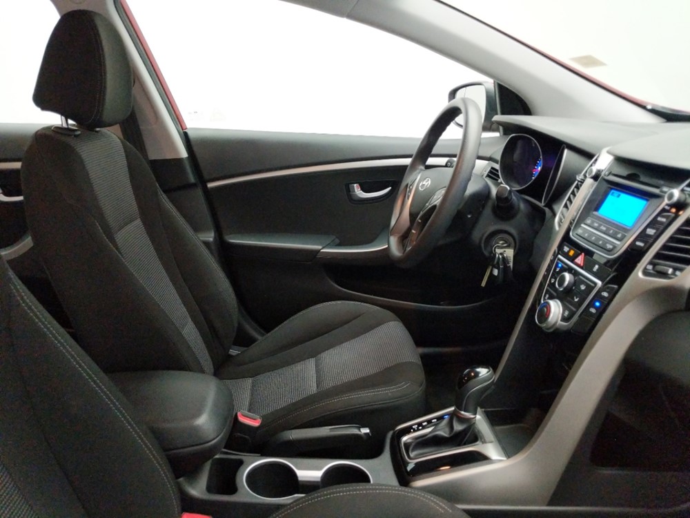 2017 Hyundai Elantra - Passenger Front Seat