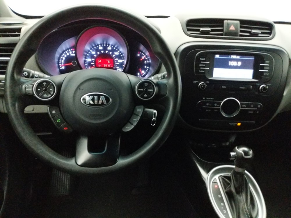 2017 Kia Soul - Driver Dash