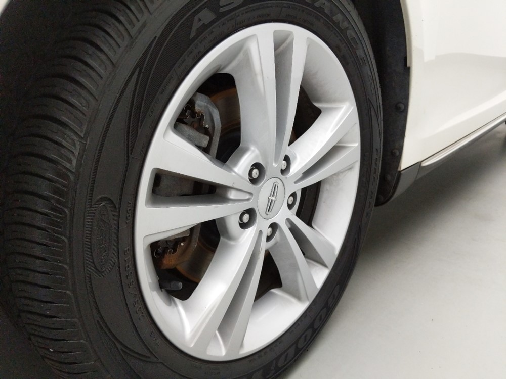 2009 Lincoln MKS - Wheel