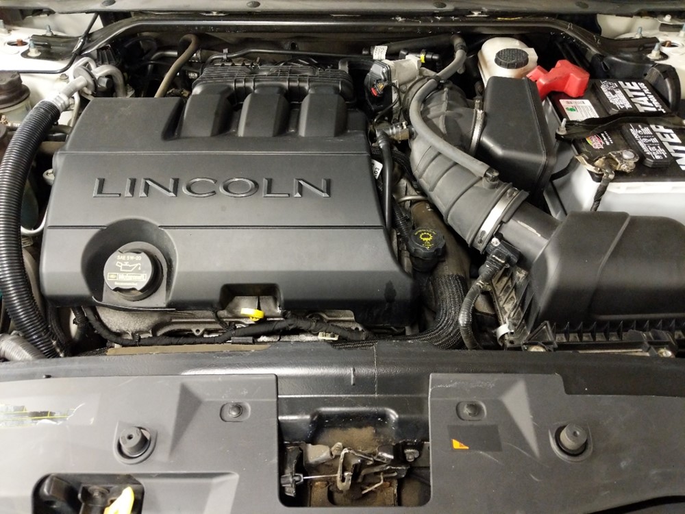 2009 Lincoln MKS - Engine