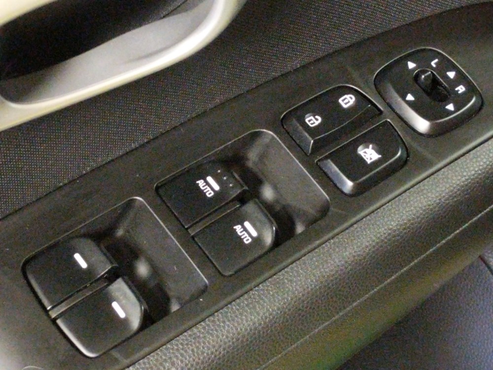 2014 Kia Soul - Driver Power Windows/Lock Control