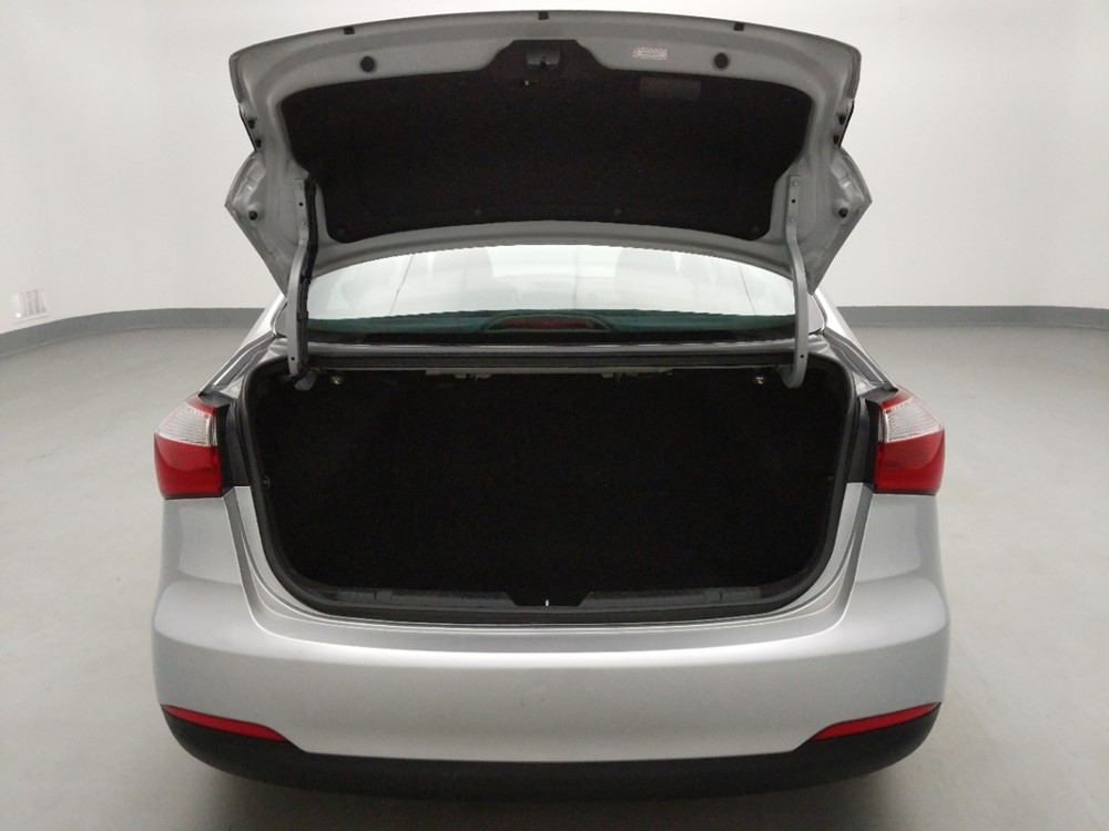 2016 Kia Forte - Trunk
