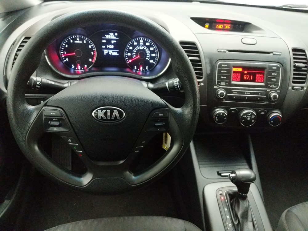 2016 Kia Forte - Driver Dash