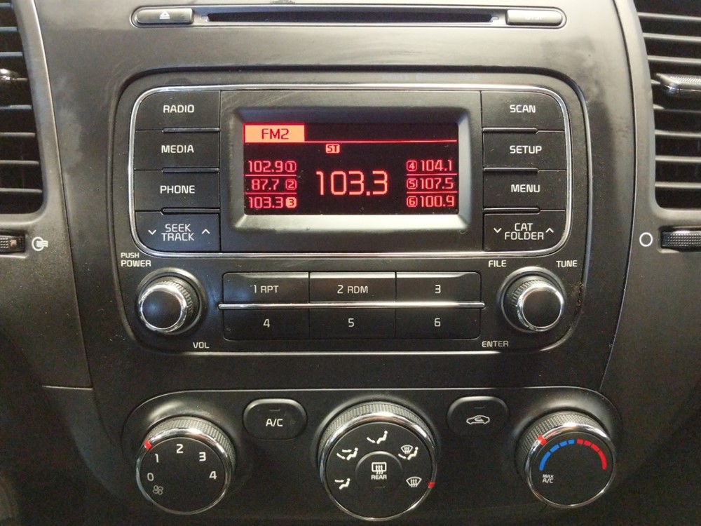 2016 Kia Forte - Stereo Package