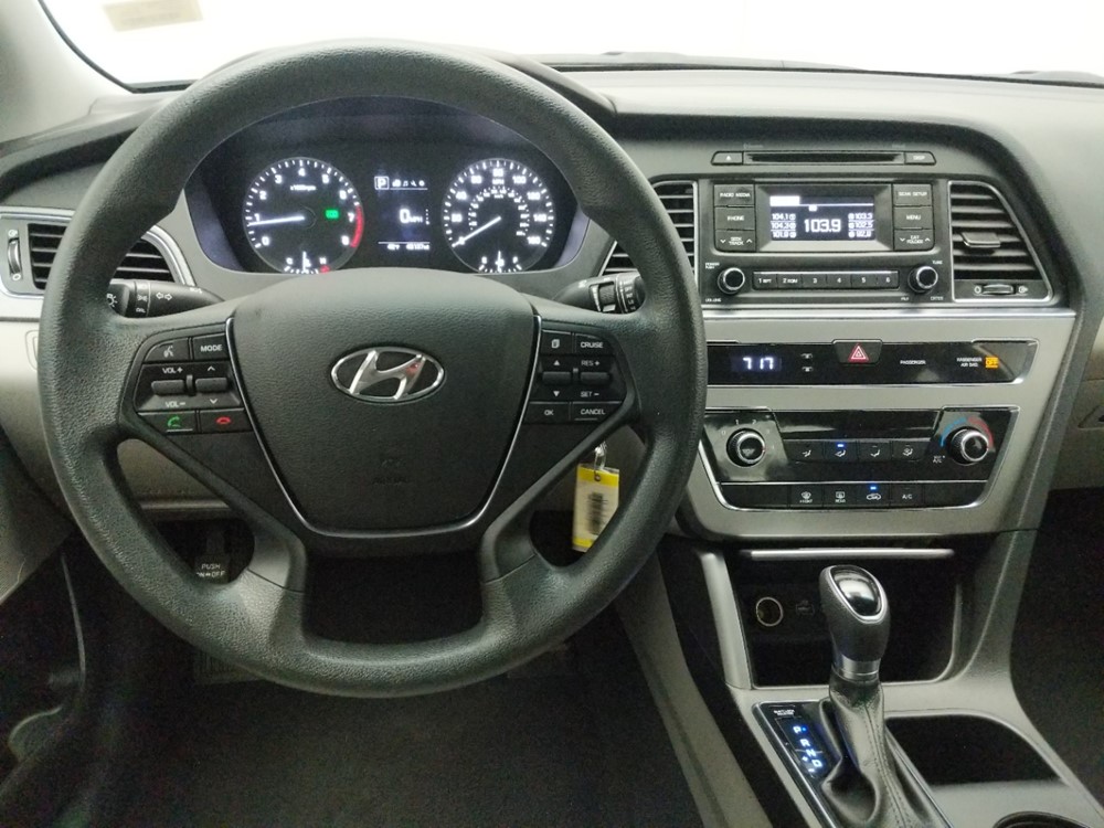 2017 Hyundai Sonata - Driver Dash