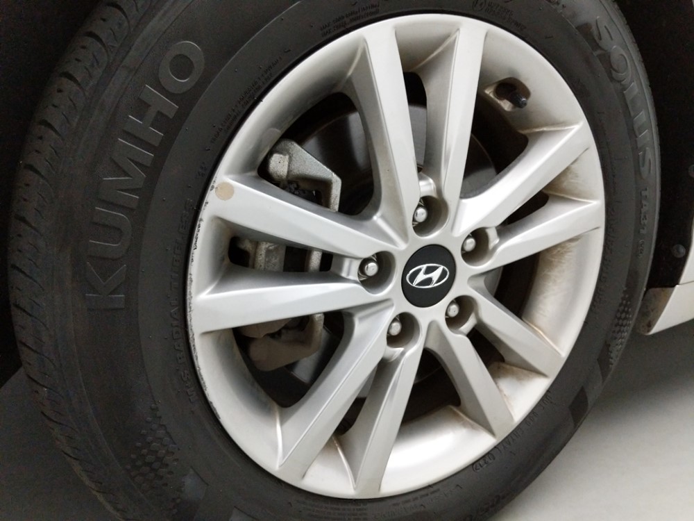 2017 Hyundai Sonata - Wheel
