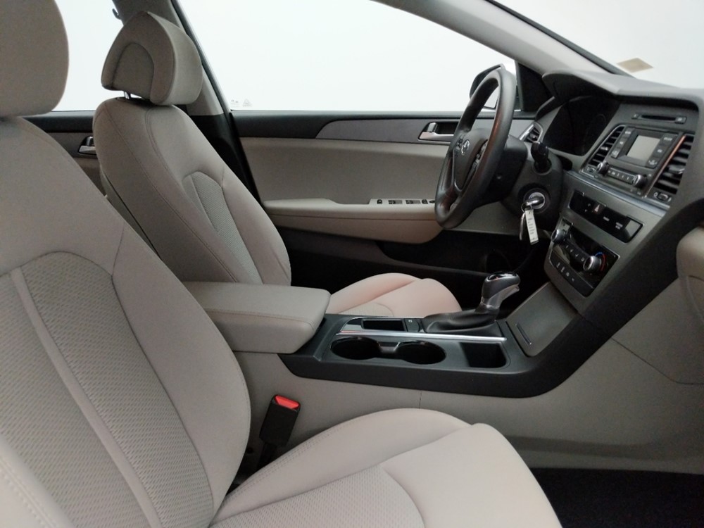 2017 Hyundai Sonata - Passenger Front Seat