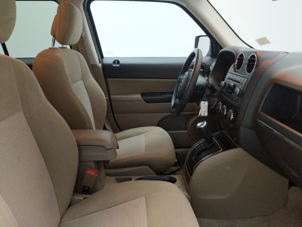 2017 Jeep Patriot - Passenger Front Seat