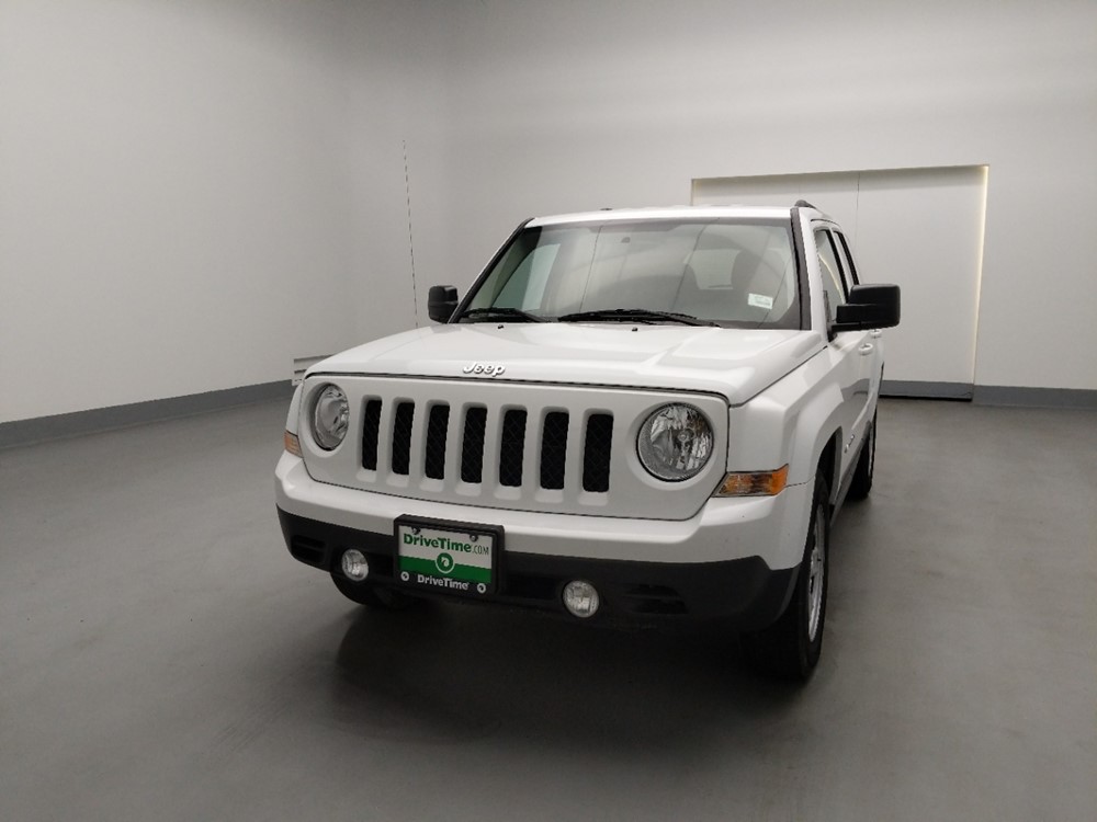 2017 Jeep Patriot - Driver Front Hood