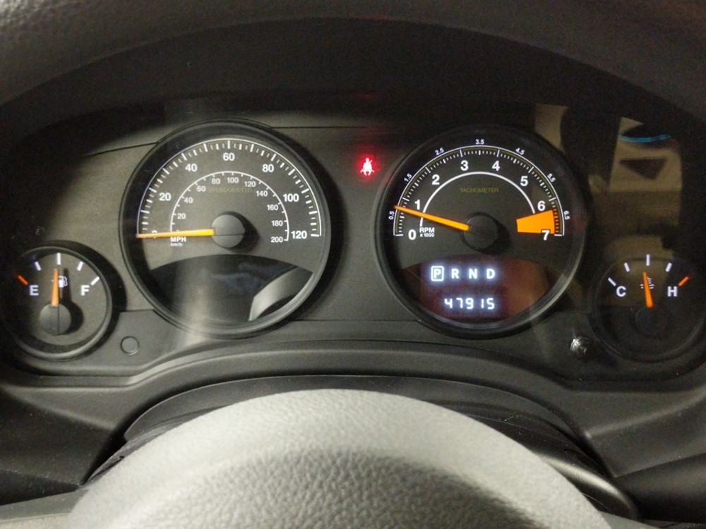 2017 Jeep Patriot - Odometer Close Up