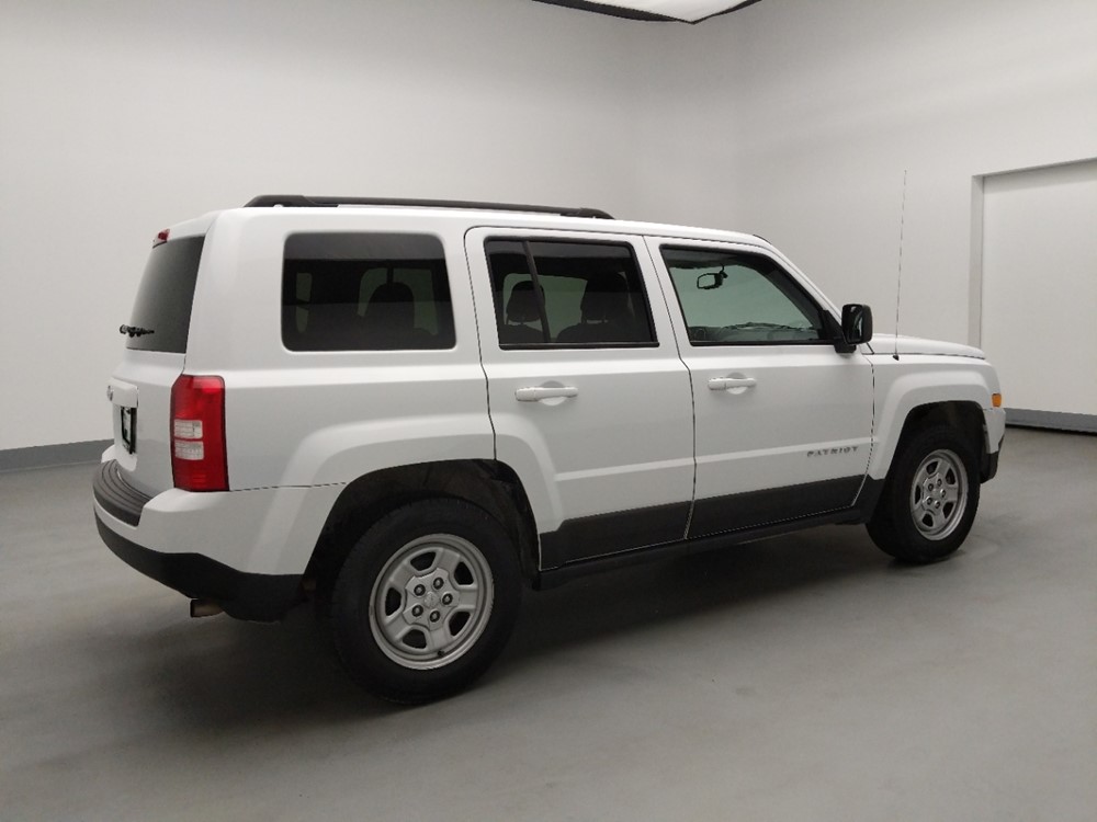 2017 Jeep Patriot - Passenger Rear Side