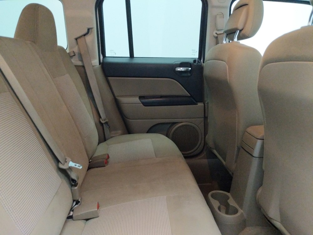 2017 Jeep Patriot - Passenger Rear Seat