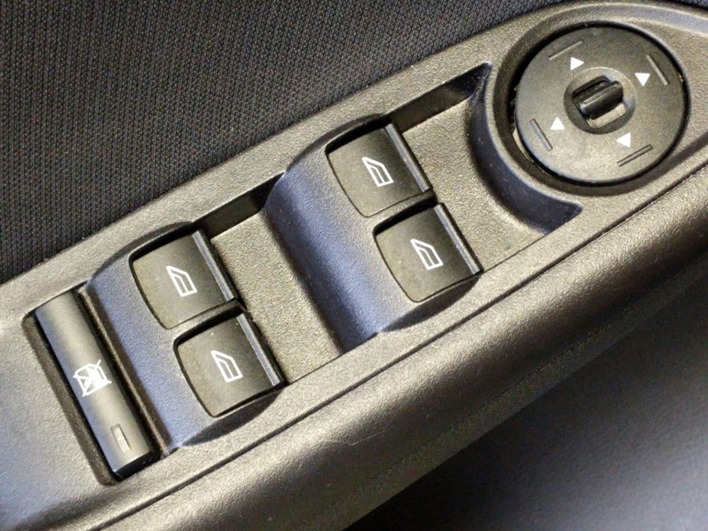 2017 Ford Focus - Driver Power Windows/Lock Control