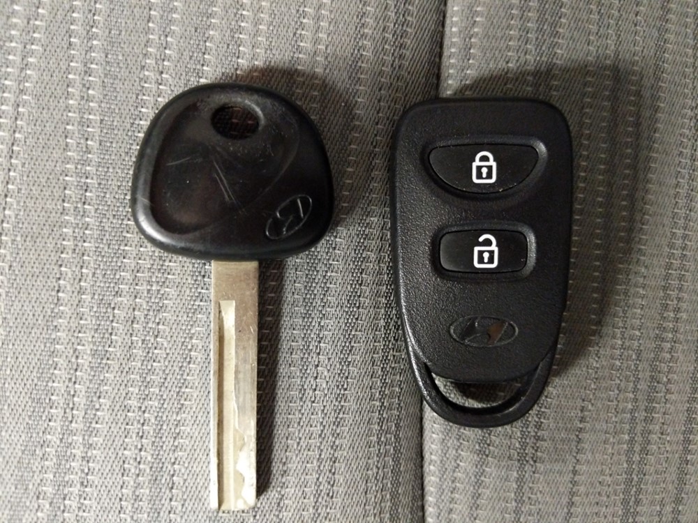 2017 Hyundai Accent - Keys