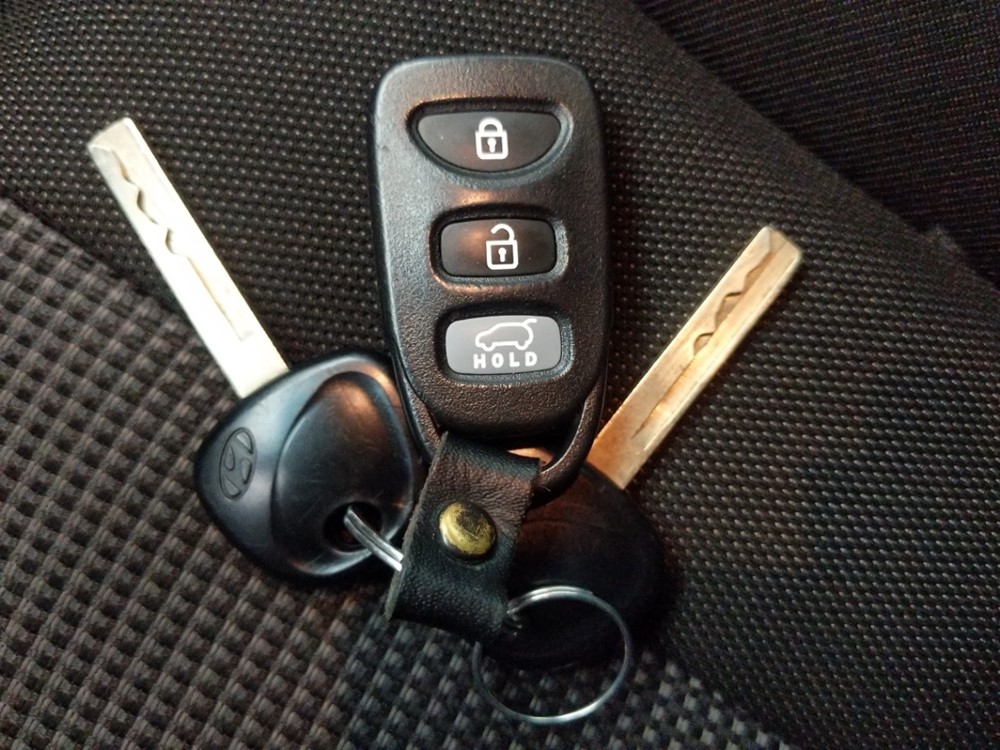 2017 Hyundai Elantra - Keys
