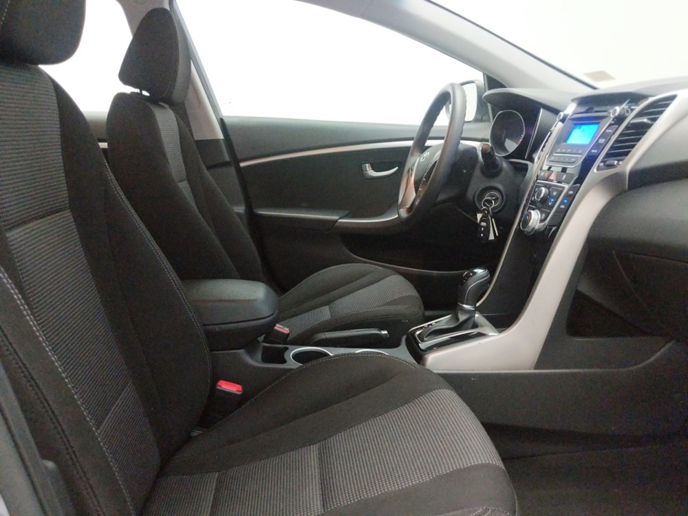 2017 Hyundai Elantra - Passenger Front Seat
