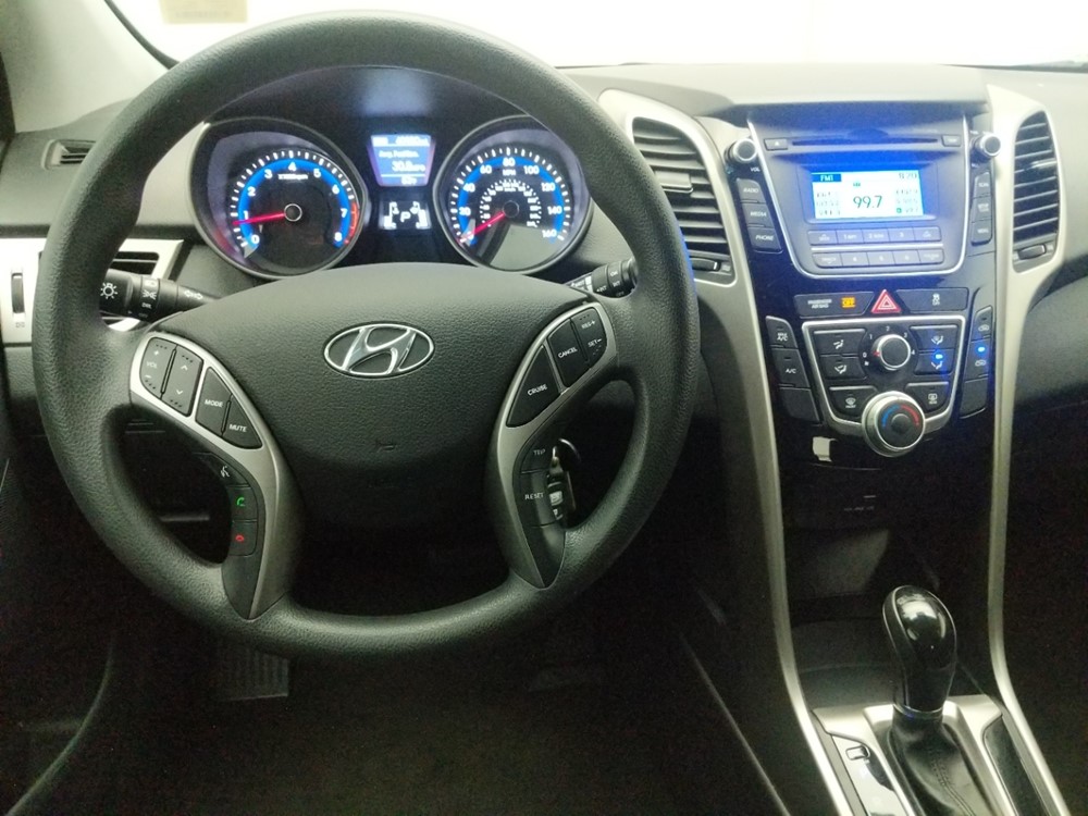 2017 Hyundai Elantra - Driver Dash