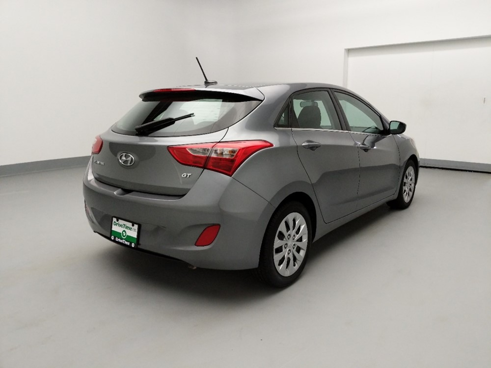 2017 Hyundai Elantra - Passenger Rear Bumper