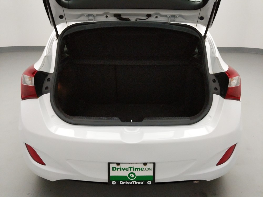 2017 Hyundai Elantra - Trunk