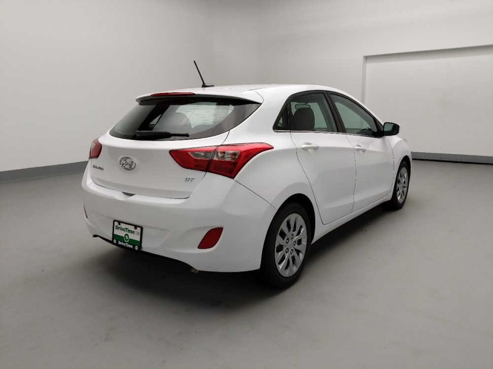 2017 Hyundai Elantra - Passenger Rear Bumper