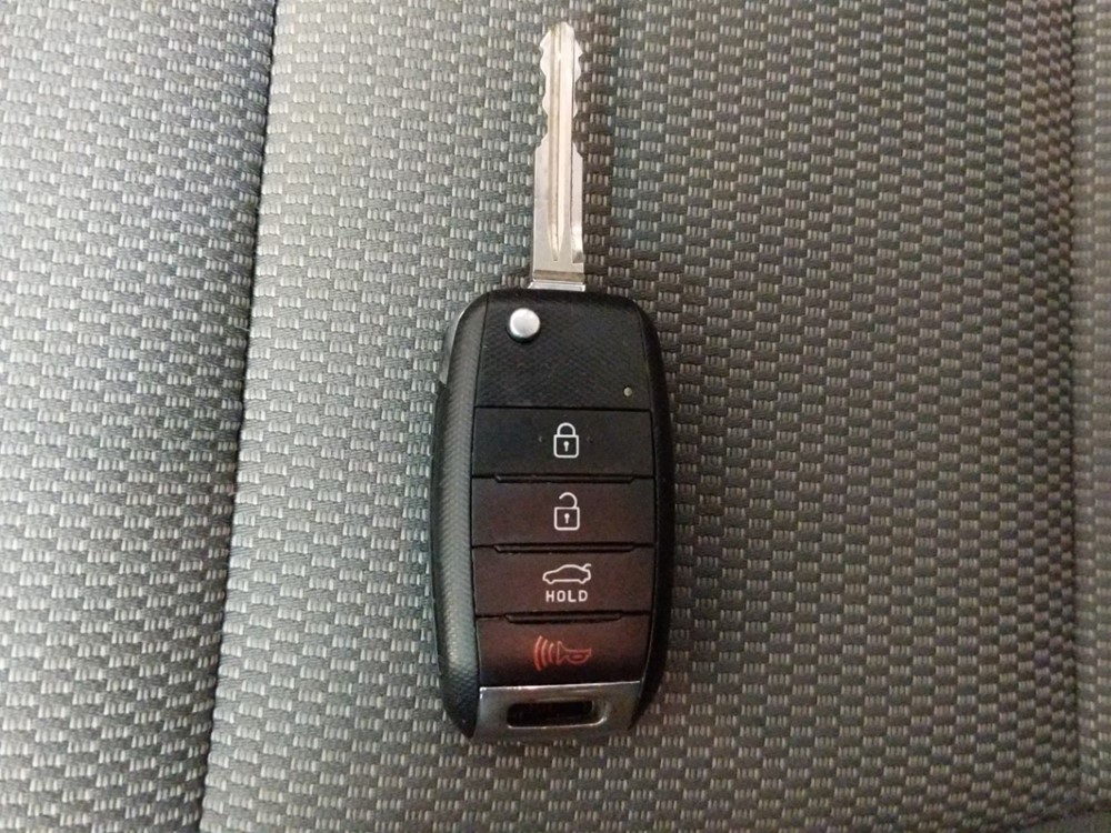2017 Kia Forte - Keys