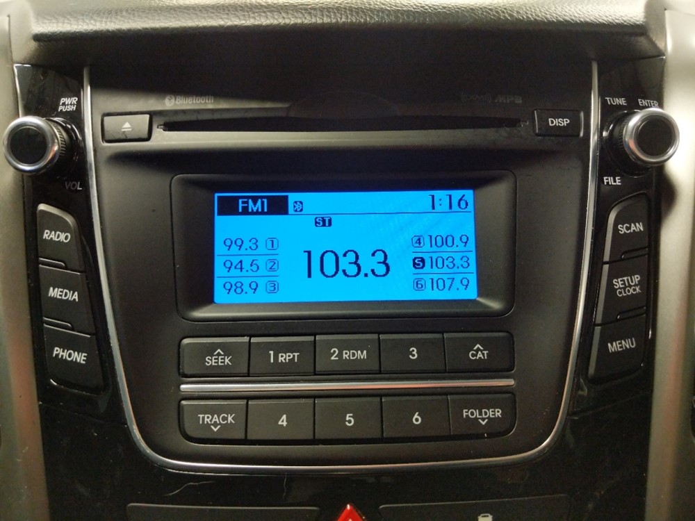 2017 Hyundai Elantra - Stereo Package
