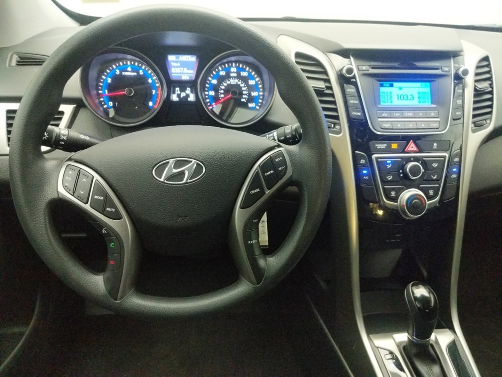 2017 Hyundai Elantra - Driver Dash
