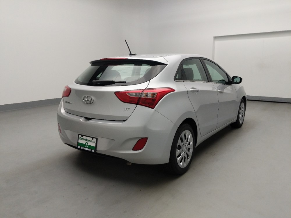 2017 Hyundai Elantra - Passenger Rear Bumper