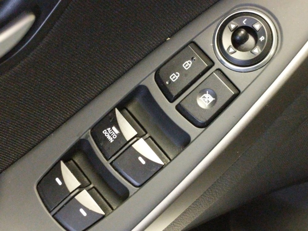2017 Hyundai Elantra - Driver Power Windows/Lock Control