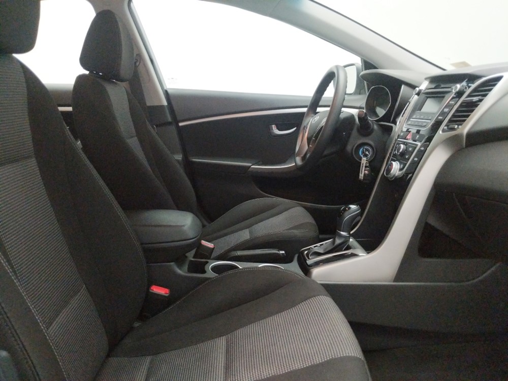 2017 Hyundai Elantra - Passenger Front Seat