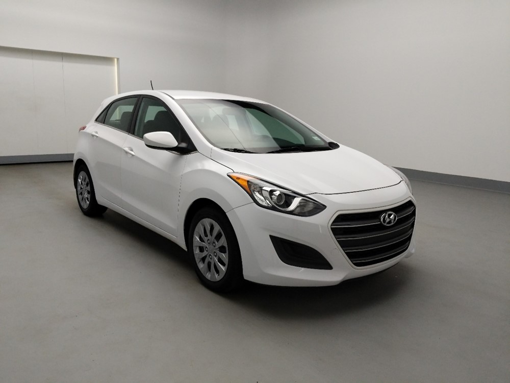 2017 Hyundai Elantra - Passenger Front Bumper