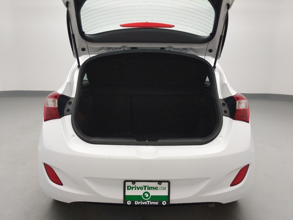 2017 Hyundai Elantra - Trunk