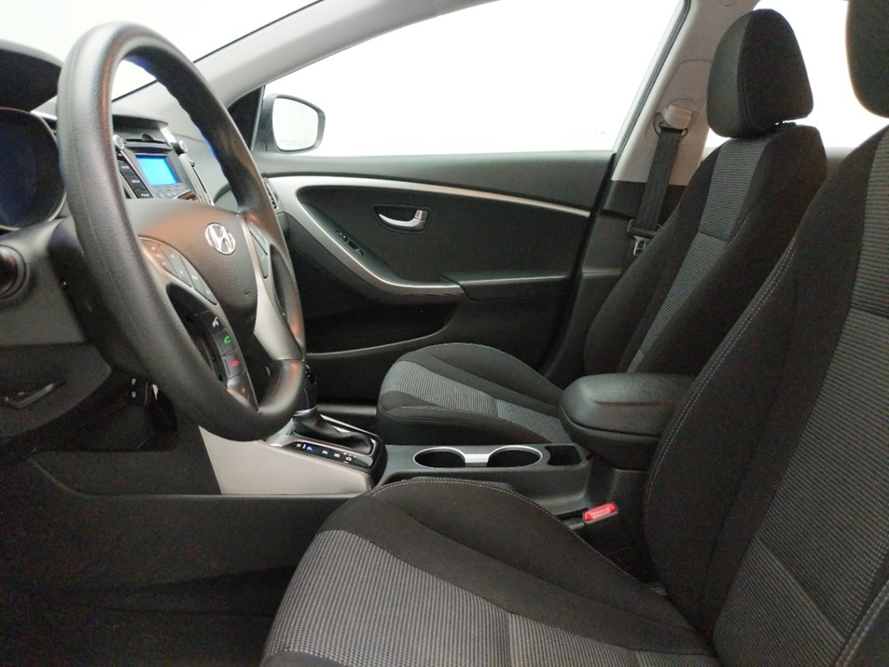 2017 Hyundai Elantra - Driver Front Seat