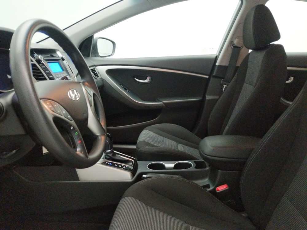 2017 Hyundai Elantra - Driver Front Seat