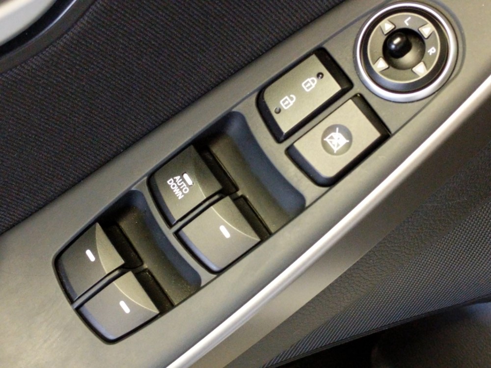 2017 Hyundai Elantra - Driver Power Windows/Lock Control