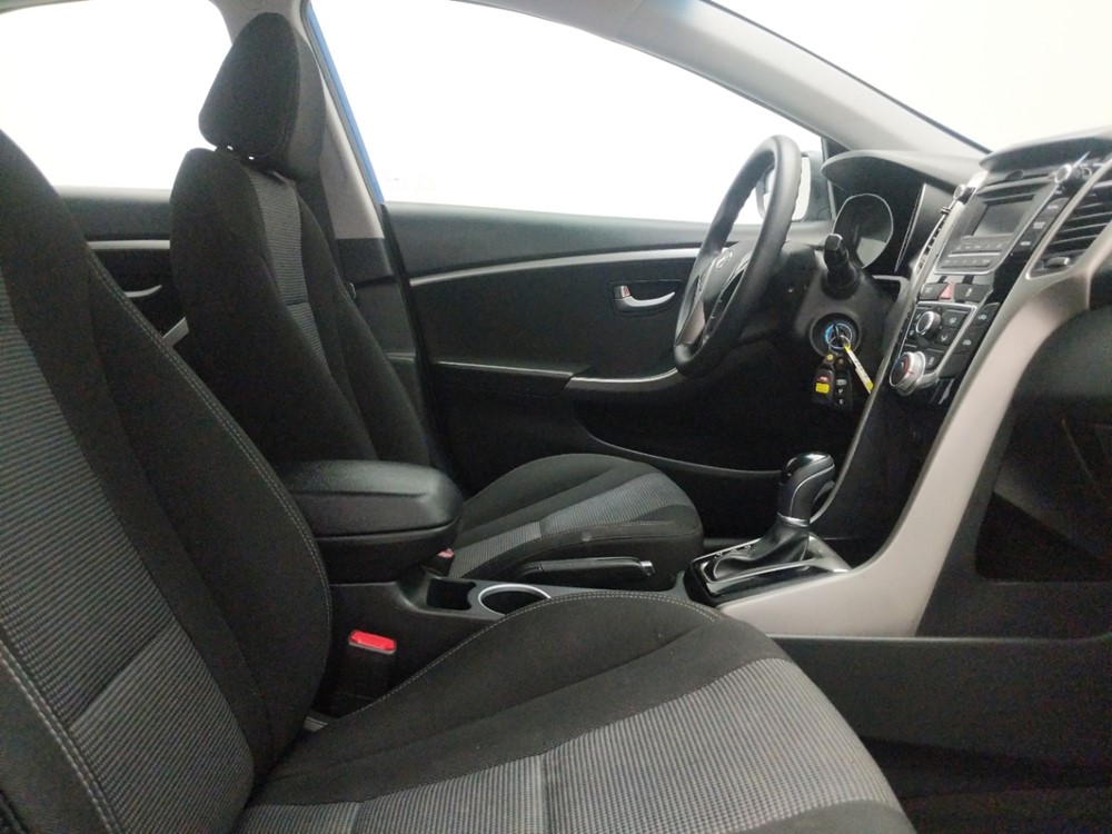 2017 Hyundai Elantra - Passenger Front Seat