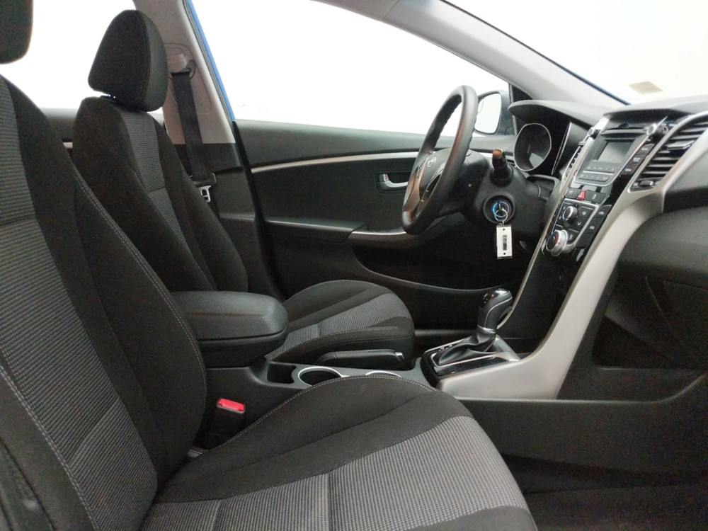 2017 Hyundai Elantra - Passenger Front Seat