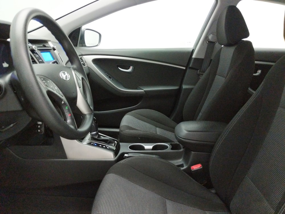 2017 Hyundai Elantra - Driver Front Seat