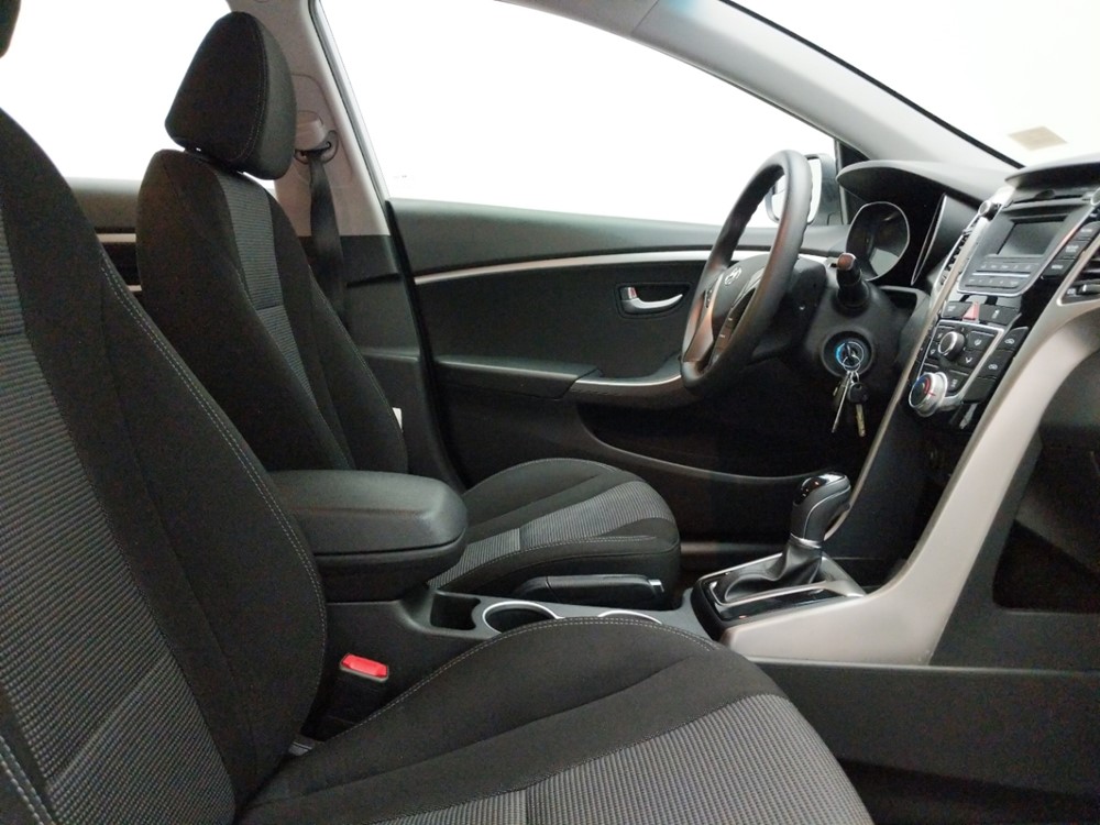 2017 Hyundai Elantra - Passenger Front Seat